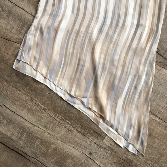 White House | Black Market Asymmetrical Blouse - Picture 7 of 7